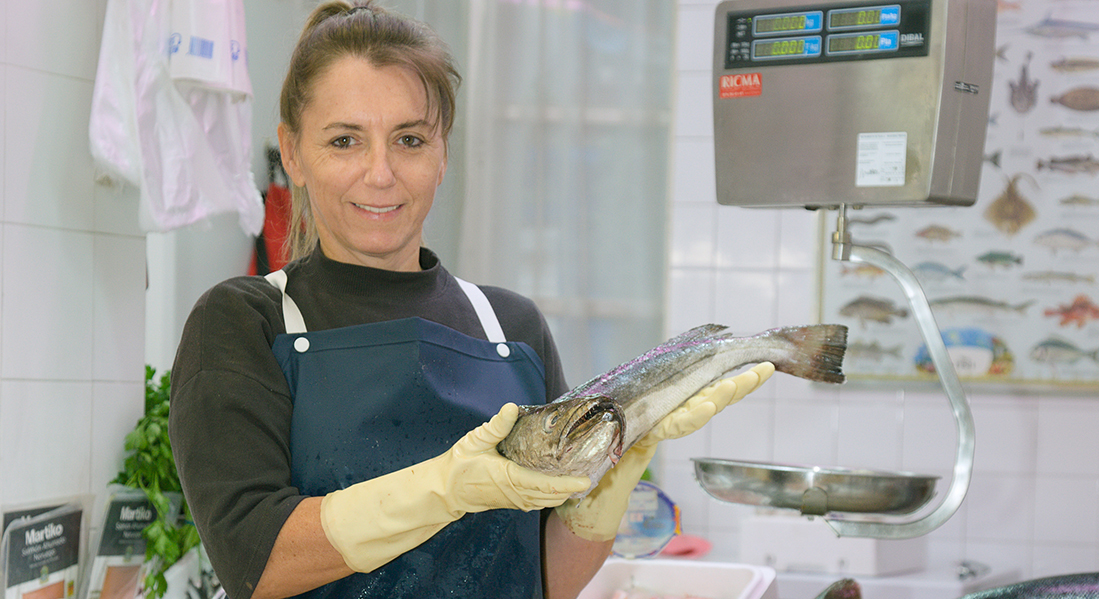 Pescadería El Faro en el Mercado de Abastos de Tudela